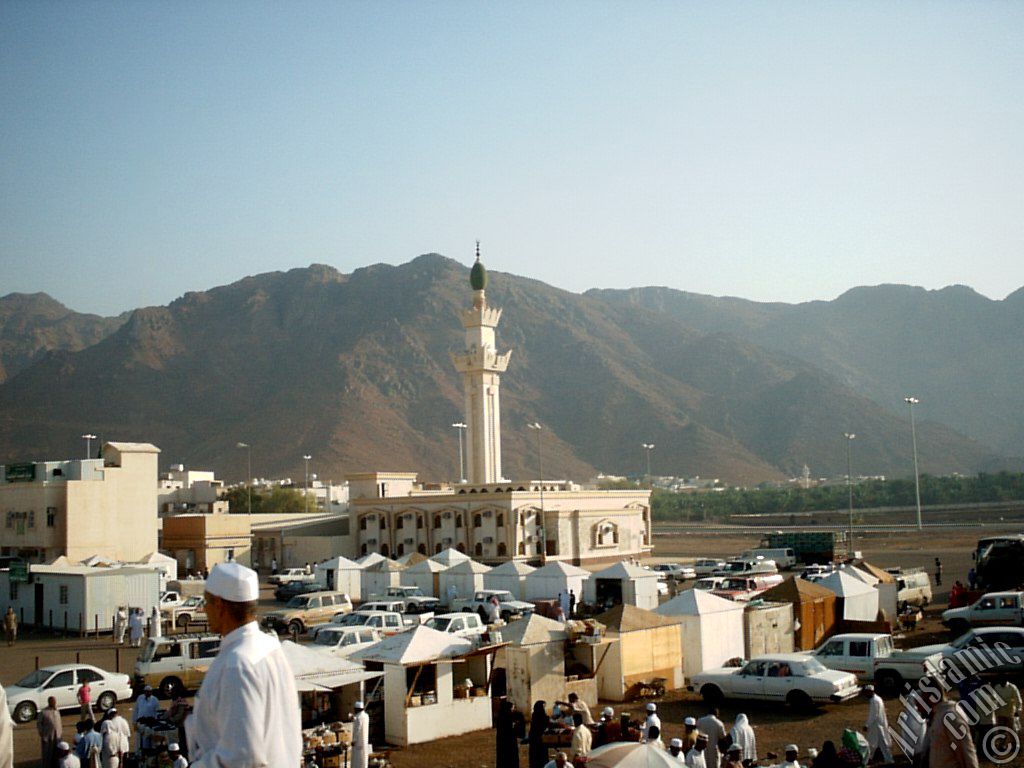 The Mounts Uhud and the field of Battle of Uhud (the second battle of the Prophet Muhammad [saaw] against unbelievers) in Mecca city of Saudi Arabia.

