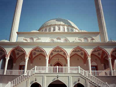 View of the Theology Faculty`s mosque in Bursa city of Turkey. (The picture was taken by Artislamic.com in 2001.)