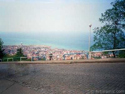 Trabzon ilimizden bir manzara. (Resim 2001 ylnda islamiSanat.net tarafndan ekildi.)