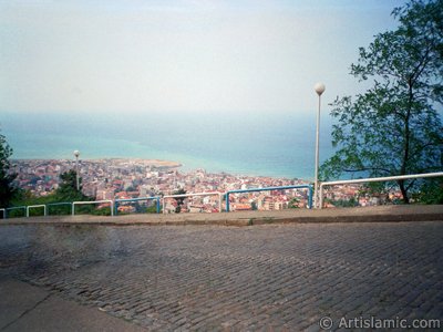 View of Trabzon city in Turkey. (The picture was taken by Artislamic.com in 2001.)