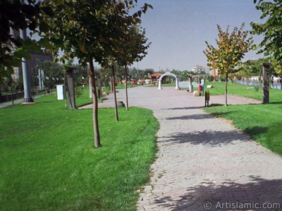 View of a park in Gaziantep city of Turkey. (The picture was taken by Artislamic.com in 2000.)