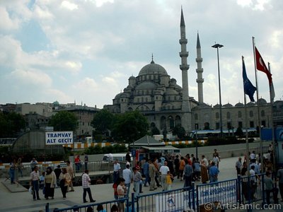 View of Yeni Cami (Mosque) and Eminonu square from the shore of Eminonu in Istanbul city of Turkey. (The picture was taken by Artislamic.com in 2004.)