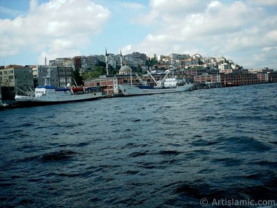 Denizden Karaky sahiline bak. (Resim 2004 ylnda islamiSanat.net tarafndan ekildi.)