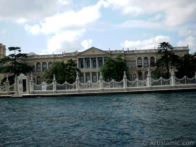 View of the Dolmabahce Palace from the Bosphorus in Istanbul city of Turkey. (The picture was taken by Artislamic.com in 2004.)