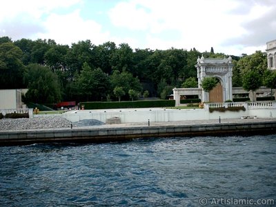 View of the Ciragan Palace from the Bosphorus in Istanbul city of Turkey. (The picture was taken by Artislamic.com in 2004.)