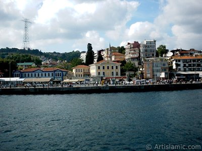 View of Arnavutkoy coast from the Bosphorus in Istanbul city of Turkey. (The picture was taken by Artislamic.com in 2004.)