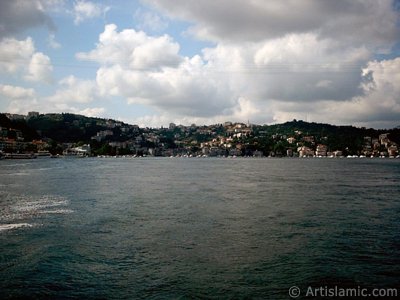 View of Arnavutkoy coast from the Bosphorus in Istanbul city of Turkey. (The picture was taken by Artislamic.com in 2004.)