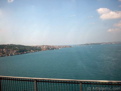 View of the Bosphorus in Istanbul from the Bosphorus Bridge over the sea of Marmara in Turkey. (The picture was taken by Artislamic.com in 2004.)