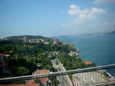 View of the Bosphorus in Istanbul from the Bosphorus Bridge over the sea of Marmara in Turkey. (The picture was taken by Artislamic.com in 2004.)