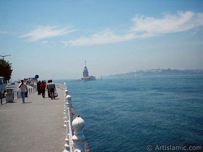 View of Kiz Kulesi (Maiden`s Tower) located in the Bosphorus from the shore of Uskudar in Istanbul city of Turkey. (The picture was taken by Artislamic.com in 2004.)