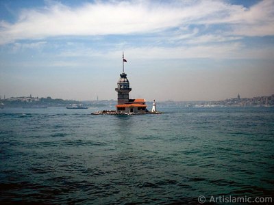 View of Kiz Kulesi (Maiden`s Tower) located in the Bosphorus from the shore of Uskudar in Istanbul city of Turkey. (The picture was taken by Artislamic.com in 2004.)