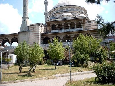 View of the Theology Faculty of The Marmara University and its mosque in Altunizade district of Istanbul city of Turkey. (The picture was taken by Artislamic.com in 2004.)