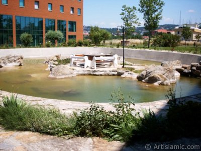 View of the garden of a library (Islamic Researches Center [ISAM]) in Altunizade district of Istanbul city of Turkey. (The picture was taken by Artislamic.com in 2004.)