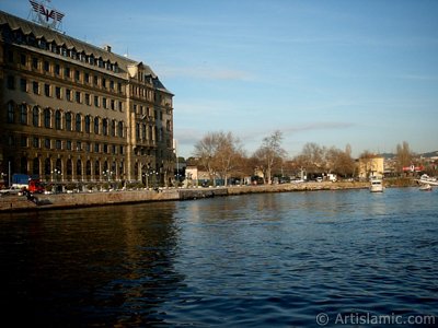 Denizden Haydarpaa tren garna bak. (Resim 2004 ylnda islamiSanat.net tarafndan ekildi.)