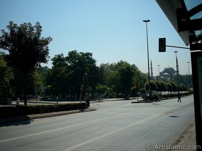 stanbul Fatih`te Mimar Sinan`n eseri ehzdeba Camisi. (Resim 2004 ylnda islamiSanat.net tarafndan ekildi.)