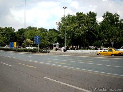 View of a park in Fatih district in Istanbul city of Turkey. (The picture was taken by Artislamic.com in 2004.)