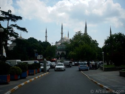 Sultan Ahmet Mosque (Blue Mosque) and the Fountain of German in front located in the district of Sultan Ahmet in Istanbul city of Turkey. (The picture was taken by Artislamic.com in 2004.)