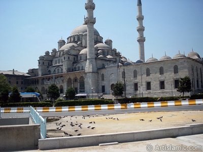 View of Yeni Cami (Mosque) located in the district of Eminonu in Istanbul city of Turkey. (The picture was taken by Artislamic.com in 2004.)