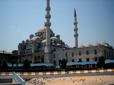 View of Yeni Cami (Mosque) located in the district of Eminonu in Istanbul city of Turkey. (The picture was taken by Artislamic.com in 2004.)