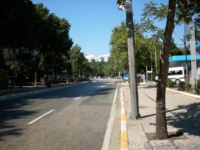 stanbul Kabata skelesi nnden Dolmabahe`ye doru bak. (Resim 2004 ylnda islamiSanat.net tarafndan ekildi.)