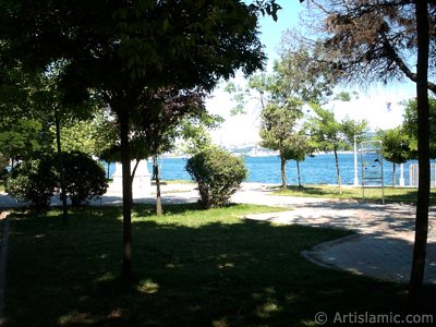 View towards sea from a park at Kabatas shore in Istanbul city of Turkey. (The picture was taken by Artislamic.com in 2004.)