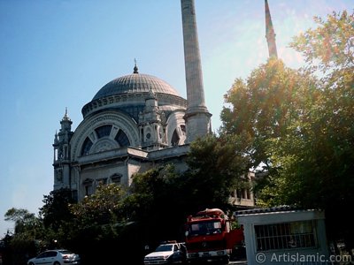 View of Valide Sultan Mosque from the entrance of the Dolmabahce Palace in Dolmabahce district in Istanbul city of Turkey. (The picture was taken by Artislamic.com in 2004.)