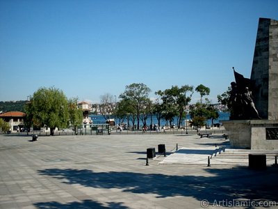 View of a park on the shore of Besiktas district in Istanbul city of Turkey. (The picture was taken by Artislamic.com in 2004.)