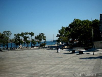 View of a park on the shore of Besiktas district in Istanbul city of Turkey. (The picture was taken by Artislamic.com in 2004.)