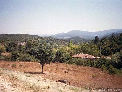 View of Termal-Gokcedere Village in Yalova city of Turkey. (The picture was taken by Artislamic.com in 2004.)