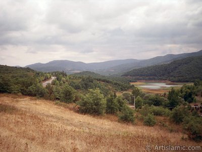 View of Termal-Gokcedere Village in Yalova city of Turkey. (The picture was taken by Artislamic.com in 2004.)