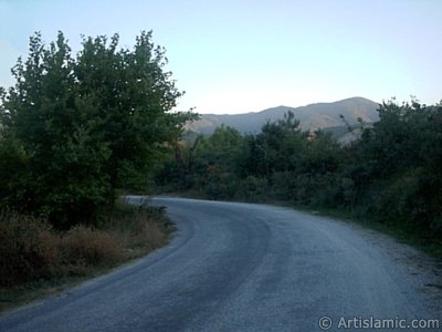 View of Termal-Gokcedere Village in Yalova city of Turkey. (The picture was taken by Artislamic.com in 2004.)