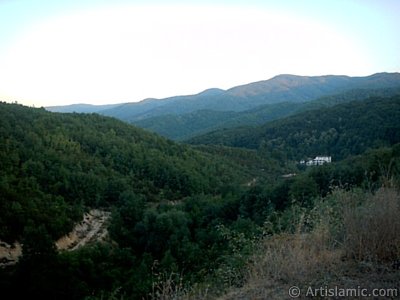 View of Termal-Gokcedere Village in Yalova city of Turkey. (The picture was taken by Artislamic.com in 2004.)