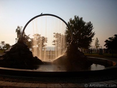 View of Yalova city in Turkey. (The picture was taken by Artislamic.com in 2004.)