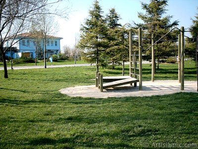 View of Botanical Park in Bursa city of Turkey. (The picture was taken by Artislamic.com in 2004.)