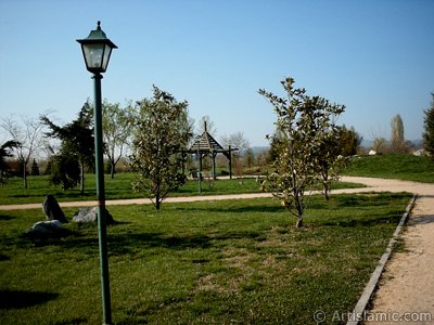 View of Botanical Park in Bursa city of Turkey. (The picture was taken by Artislamic.com in 2004.)