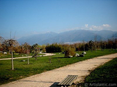 View of Botanical Park in Bursa city of Turkey. (The picture was taken by Artislamic.com in 2004.)