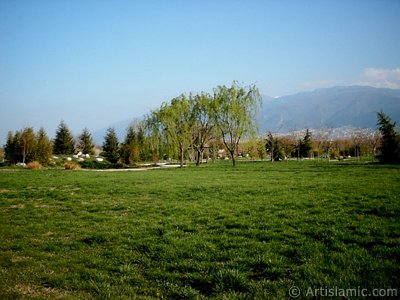 View of Botanical Park in Bursa city of Turkey. (The picture was taken by Artislamic.com in 2004.)