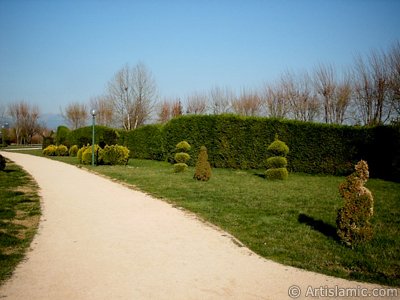 View of Botanical Park in Bursa city of Turkey. (The picture was taken by Artislamic.com in 2004.)