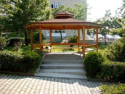 View of the Theology Faculty in Bursa city of Turkey. (The picture was taken by Artislamic.com in 2004.)