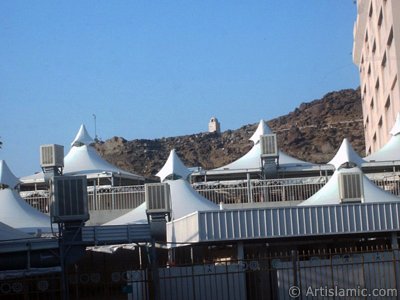 View of the region of Mina in Mecca city of Saudi Arabia where the pilgrims stay before and after they go Arafah. (The picture was taken by Mr. Mustafa one of the visitors of Artislamic.com in 2003 Ramadan.)