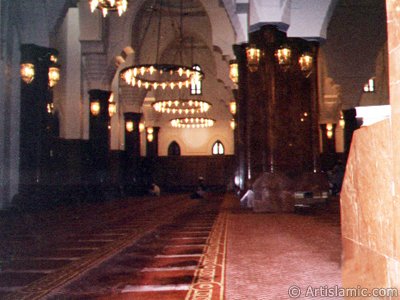 Mekke`de Osmanl klas karsnda bulunan bir caminin iinden grn. (Resim 2003 yl Hacc Mevsiminde islamiSanat.net ziyaretilerinden Mustafa Bey tarafndan ekilmitir.)