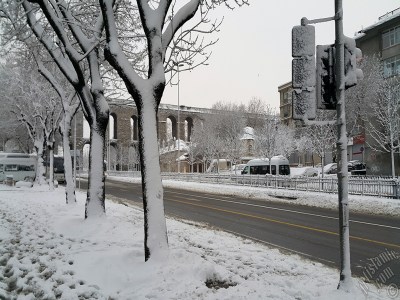 Special winter and snow photos taken on 19.Februrary.2015 morning in eight districts of Istanbul city of Turkey. The names of the districts are: Fatih, Zeyrek, Persembe Pazari, Eminonu, Karakoy, Cihangir, Findikli, Kabatas. (Detailed information about this photo will be added later.) (The picture was taken by Artislamic.com in 2015.)