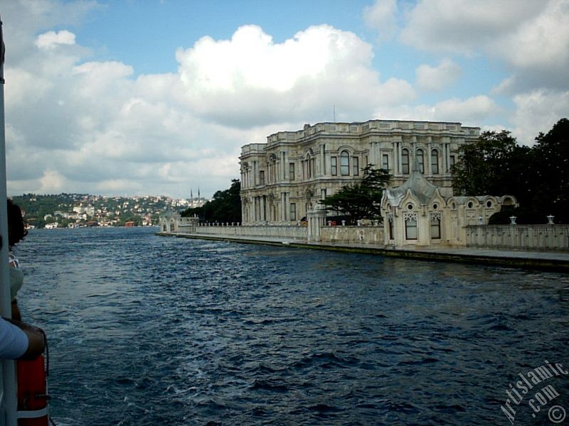 Denizden Beylerbeyi Sarayna bak.
