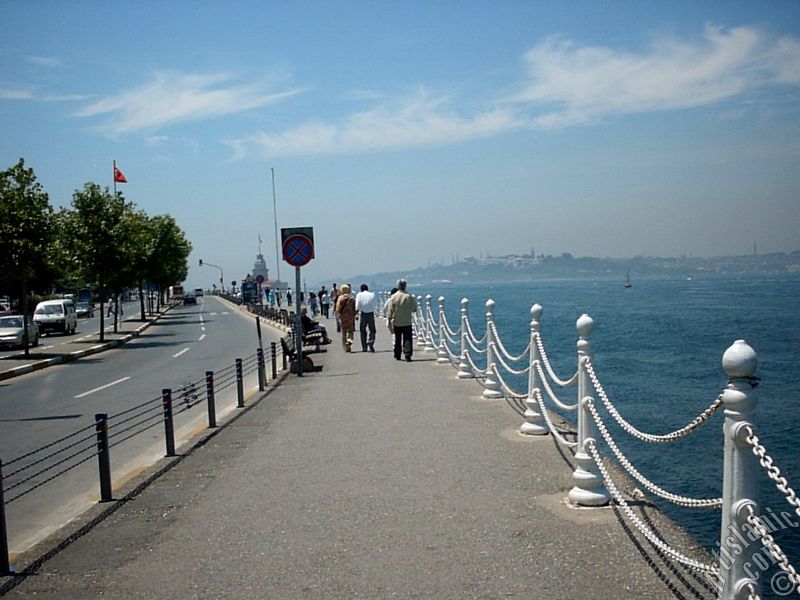 View of Kiz Kulesi (Maiden`s Tower) located in the Bosphorus from the shore of Uskudar in Istanbul city of Turkey.
