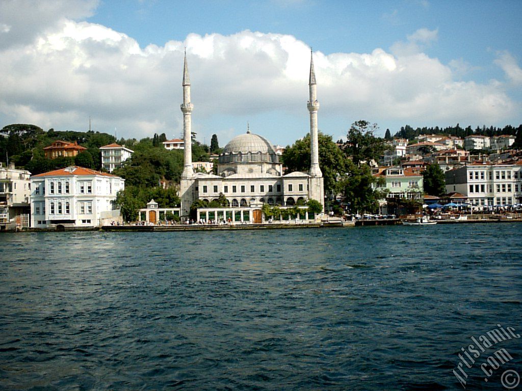 View of Beylerbeyi coast and a Beylerbeyi Mosque from the Bosphorus in Istanbul city of Turkey.
