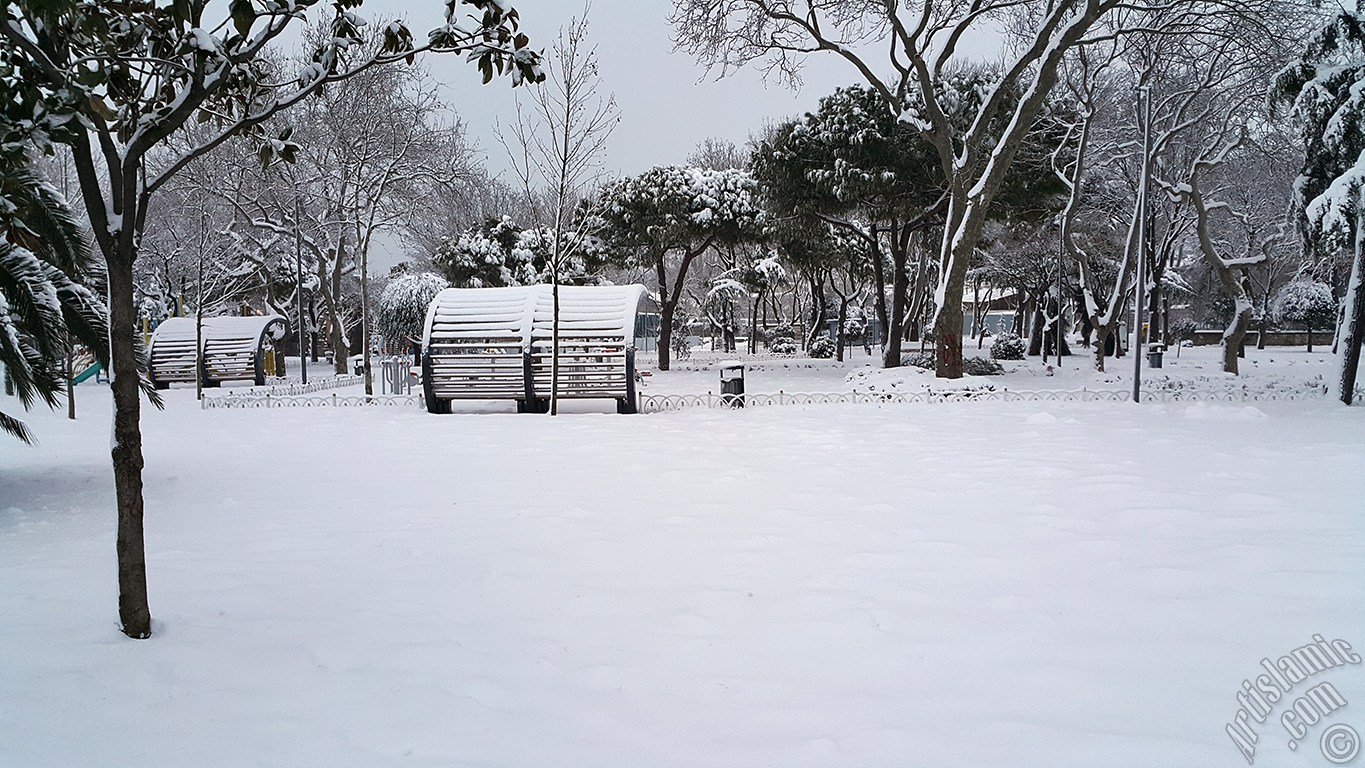 Special winter and snow photos taken in February 2015 in Fatih, Zeyrek, Persembe Pazari, Eminonu, Karakoy, Cihangir, Findikli, Kabatas districts of Istanbul city of Turkey.
