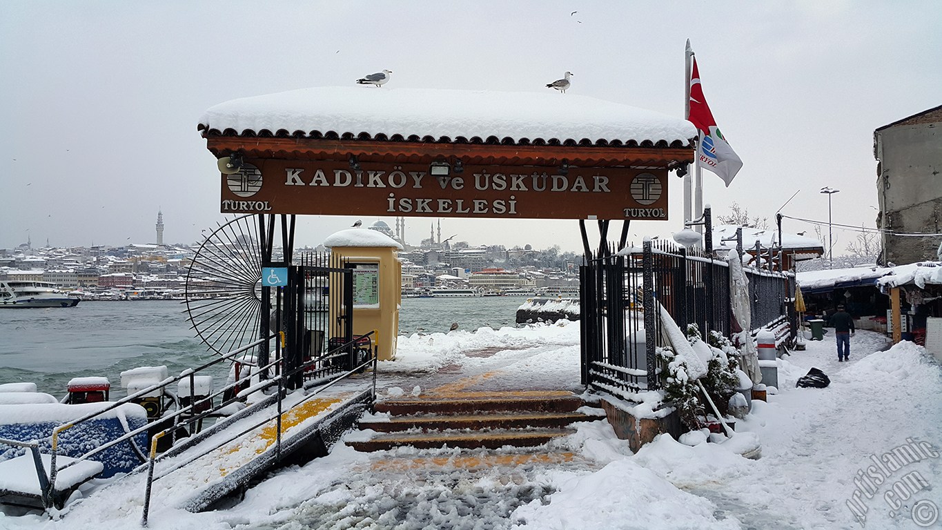 Special winter and snow photos taken in February 2015 in Fatih, Zeyrek, Persembe Pazari, Eminonu, Karakoy, Cihangir, Findikli, Kabatas districts of Istanbul city of Turkey.
