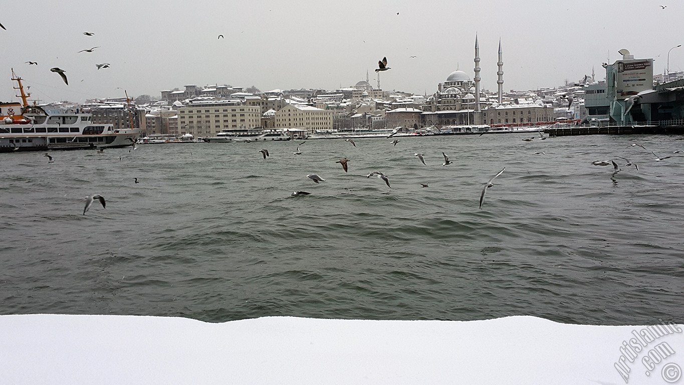 Special winter and snow photos taken in February 2015 in Fatih, Zeyrek, Persembe Pazari, Eminonu, Karakoy, Cihangir, Findikli, Kabatas districts of Istanbul city of Turkey.
