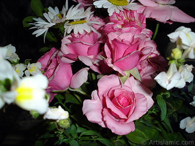 A bouquet consisting of rose, daisy and snapdragon flowers. <br>Photo Date: June 2007, Location: Turkey/Sakarya, By: Artislamic.com